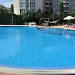 студио до кики бийч * Sluneční pobřeží
