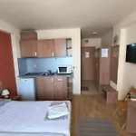 Daire студио до кики бийч
