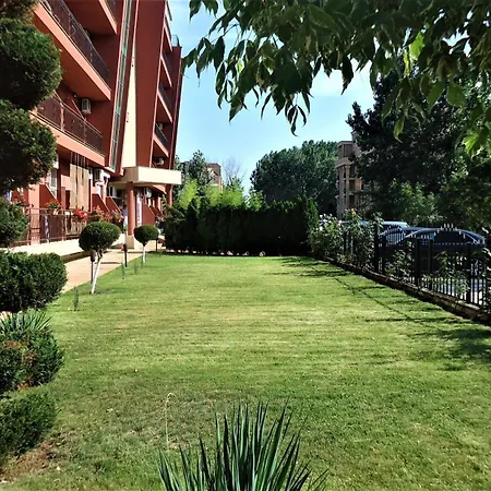 студио до кики бийч Appartement Slantchev Briag